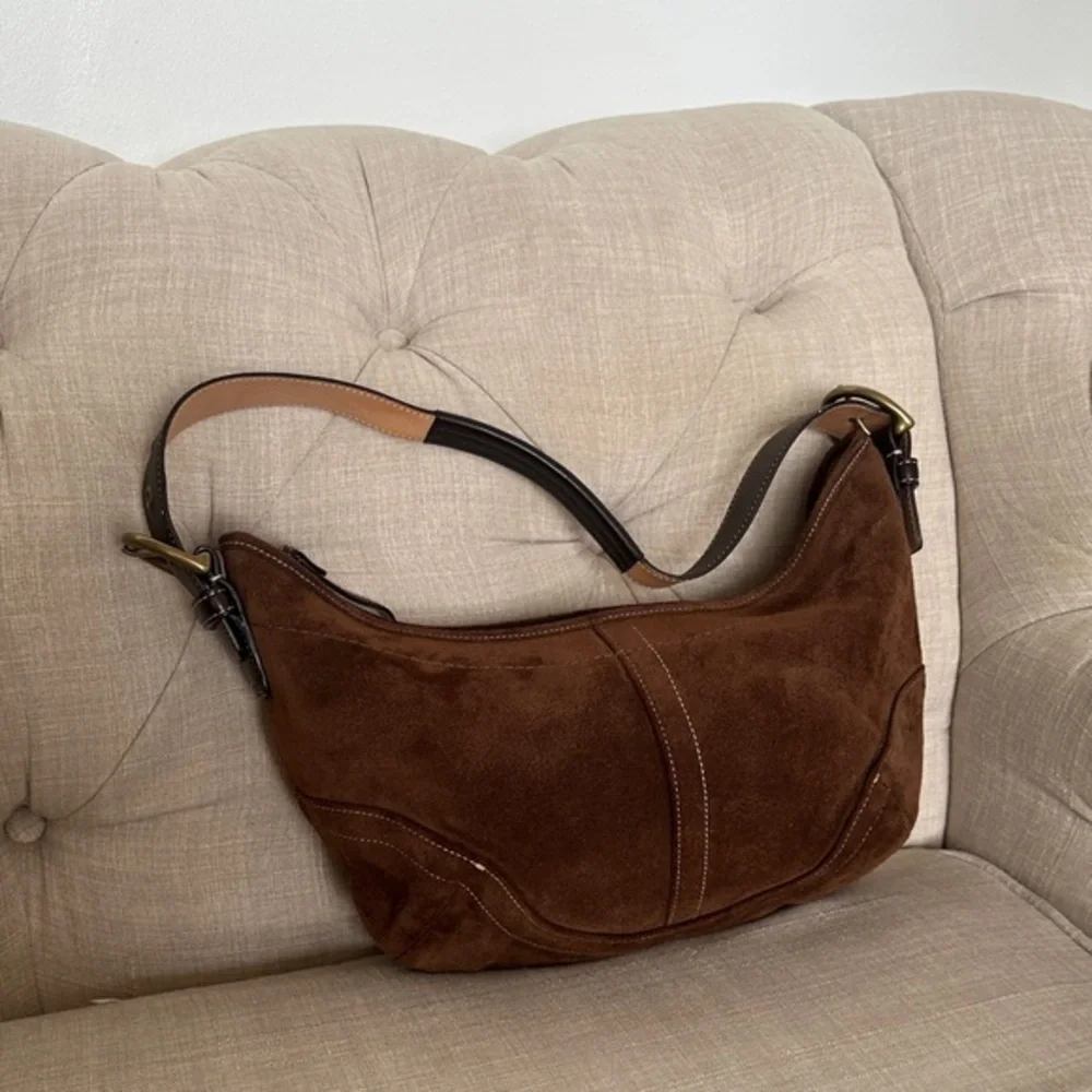 Coach elegant brown